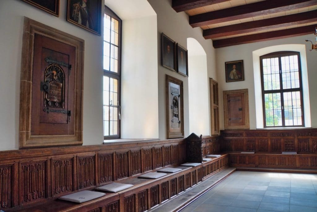 🏛️ 역사적인 오스나브뤼크 시청 – 베스트팔렌 조약 시청사(히스토리셰스 라트하우스 오스나브뤼크 – 라트하우스 데스 베스트펠리셴 프리덴스)